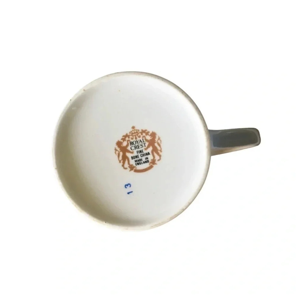 Set of 2 Royal Crest Floral Bone China Mugs - Picture 4 of 4